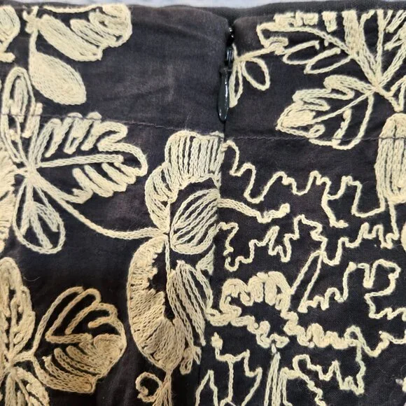 J Crew Black & Ecru Mirabel Pencil Skirt Floral Embroidered Classic Boho Preppy - Picture 5 of 8